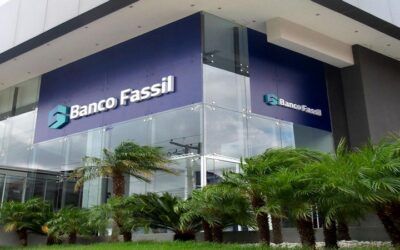 Aprehenden a ejecutivos del Banco Fassil por la presunta comisión de delitos financieros