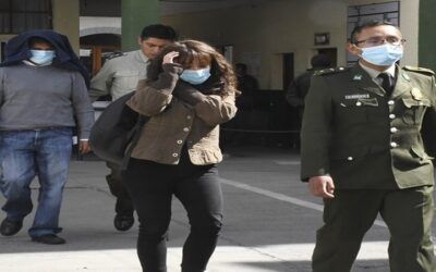 Envían a la cárcel a los dos funcionarios de la UPRE por robo de 14 proyectos en Cochabamba