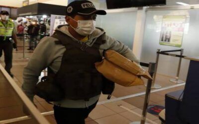 La Felcn y la Fiscalía allanan el aeropuerto Jorge Wilstermann por el caso ‘narcovuelo’