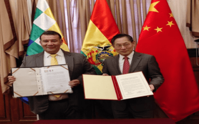 China dona a Bolivia 1.548 tabletas para el Censo de Población y Vivienda del 23 de marzo de 2024