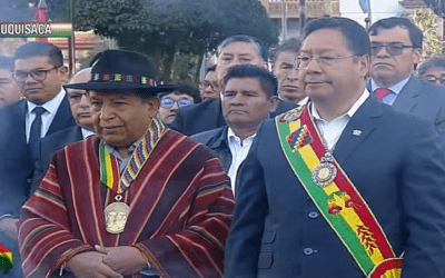 Una wajta y una ofrenda floral dieron inicio a los actos protocolares por el 198 año de Independencia de Bolivia (video)