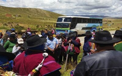 Empresarios rechazan el bloqueo de caminos anunciado por la facción campesina de Evo Morales
