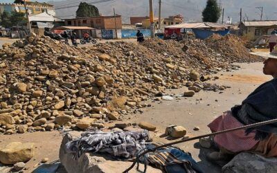 Bolivia podría perder $us 115 MM diarios de concretarse el bloqueo campesino: Montenegro