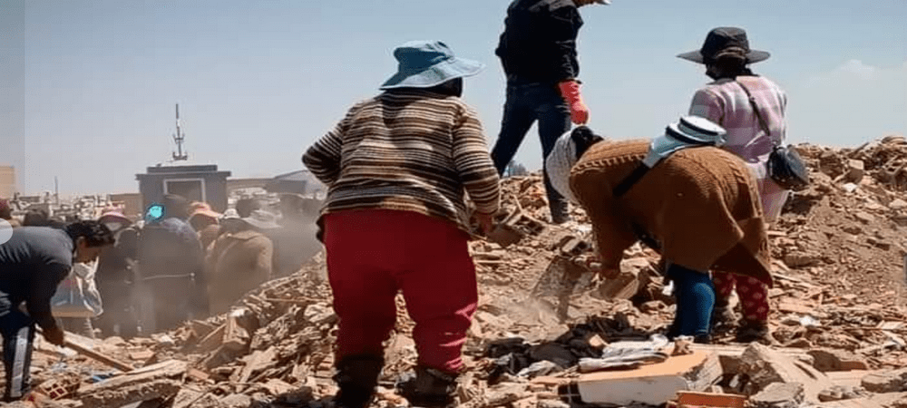 Estalla la violencia en el cementerio Mercedario de El Alto tras exhumación de cuerpos que la Alcaldía niega (video)
