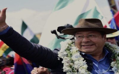 ‘No somos cobardes ni traidores’: Arce en el cabildo de El Alto que resolvió respaldo a la actual gestión de Gobierno