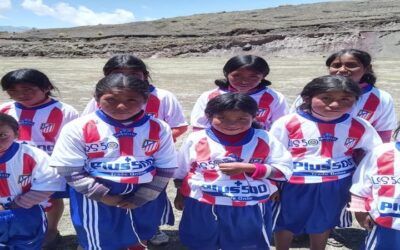En Mocomoco, la Escuela de Fútbol, Atlético San Vicente, ayuda en la formación integral de niños y adolescentes