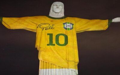 El Cristo Redentor de Río luce una camiseta con el 10 de Pelé, así los brasileños homenajearon al Rey del Fútbol
