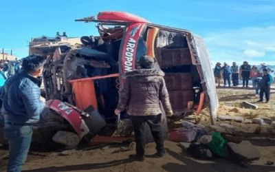 Tres fallecidos y heridos en la doble vía La Paz-Oruro altura Patacamaya