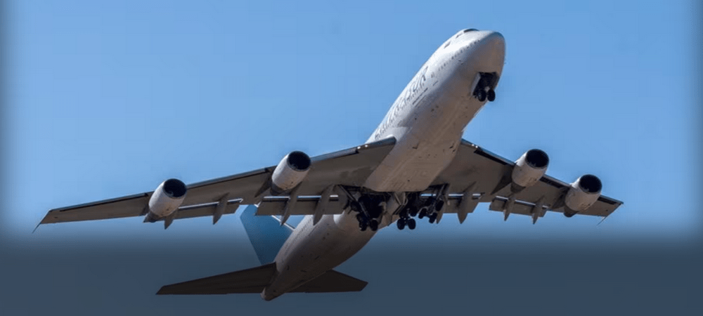 El avión venezolano-iraní incierto de espionaje levantó vuelo de Buenos Aires a Estados Unidos