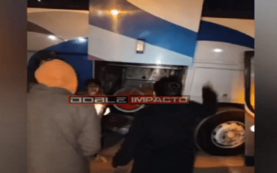 Una flota es atacada por encapuchados en la ruta Cochabamba-Oruro, un pasajero falleció