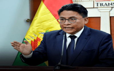 La Constitución será ajustada en dos artículos si gana el Sí en las preguntas 1 y 4 del Referéndum: Iván Lima