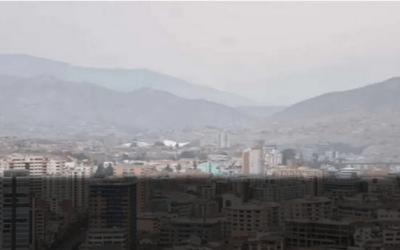 Pese al Día del Peatón, la sede Gobierno vive en medio de la contaminación