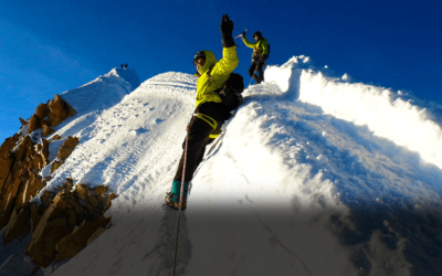 Hallan los restos de un hombre sin vida en el nevado Huayna Potosí en La Paz