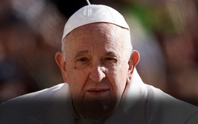 El Papa Francisco sufre de neumonía bilateral, su estado de salud es ‘muy delicado’