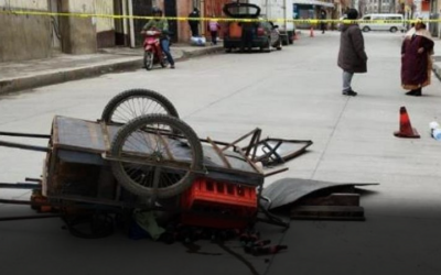 Don Gualberto, el vendedor de tucumanas atropellado por un ebrio en El Alto tiene siete costillas rotas, necesita Bs 100.000