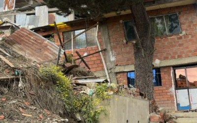 Lluvias: La zona del Calvario cae poco a poco en La Paz, los vecinos deben abandonar sus viviendas, pero no tienen dónde ir