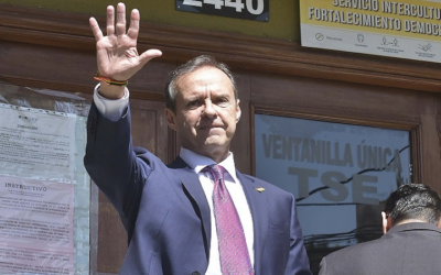 Tuto inscribió a Libre para terciar en las generales pidiendo del Gobierno aclare las acusaciones de Zúñiga del ‘autogolpe’