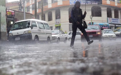 La Paz en zozobra cada que llueve, calles y avenidas en lagos y ríos, la Honda revivió el siniestro de 2002