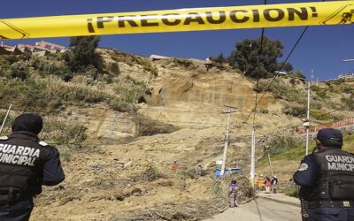 En Alto Tacagua se dan modos para dejar sus viviendas, un deslizamiento afecta casas