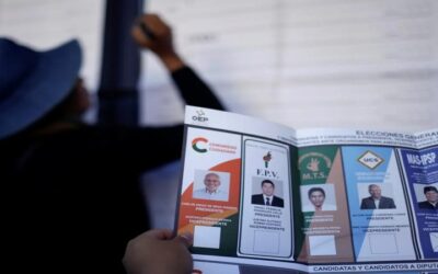 Aguardaron hasta lo último: Cuando faltan horas para las 23.59 del lunes 19, solo cinco frentes hicieron conocer sus binomios