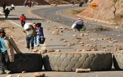 Bolivia en medio de amenazas y un ambiente electoral tenso: Evo advierte con cerco a La Paz; el Gobierno le instaurará juicio