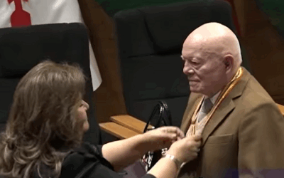 Óscar Hassenteufel reasumió funciones tras bajas médicas, fue distinguido por la Cámara de Diputados