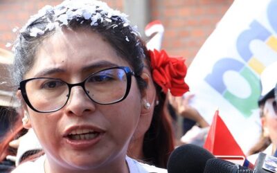 Eva Copa busca a Eduardo Del Castillo y Andrónico Rodríguez y aglutinar a la izquierda en un solo bloque