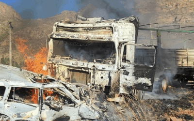 Trágico accidente: Dos personas fallecen calcinadas en la vía Sucre -Potosí, un tráiler y una vagoneta impactaron