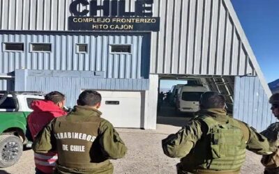 Se complica la situación de los policías detenidos en Chile, en Bolivia también les abren investigación