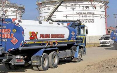 Economía reporta que YPFB tiene garantizado el presupuesto para combustibles, pero debe gestionar los dólares