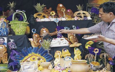 La fiesta de Todosantos está enraizada en la tradición e identidad de Bolivia, las familias se afanan, pese a la crisis, ¿cuál el significado?