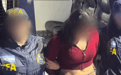 Tras ser expulsada de Argentina por narcotráfico, Jade Callaú, la ex reina de belleza aguarda a la Justicia en Bolivia