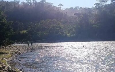 Trágico: una niña cae al río de Caranavi y la rescatan, pero muerta