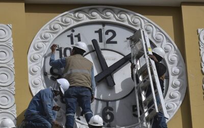 Fin del ciclo del MAS, arreglaron el sentido de las manecillas del reloj del Palacio Legislativo