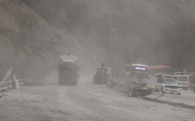 El conductor del accidente en la autopista no portaba licencia de conducir, iba a gran velocidad cargado de cemento, tenía 18 años