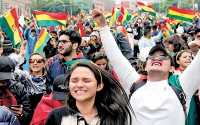 La gente respira paz y certidumbre en Bolivia: Una semana de Gobierno, el dólar se nivela en Bs 10, filas por combustibles reducen