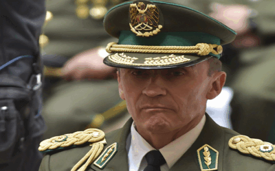 Comisarías de Tránsito siguen, pero aquel policía sorprendido recibiendo dinero, será sometido a proceso y hasta dado de baja