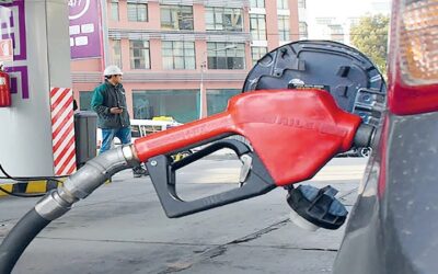 Regalo de Navidad de Rodrigo Paz, ‘gasolinazo’, levanta la subvención de los combustibles en Bolivia