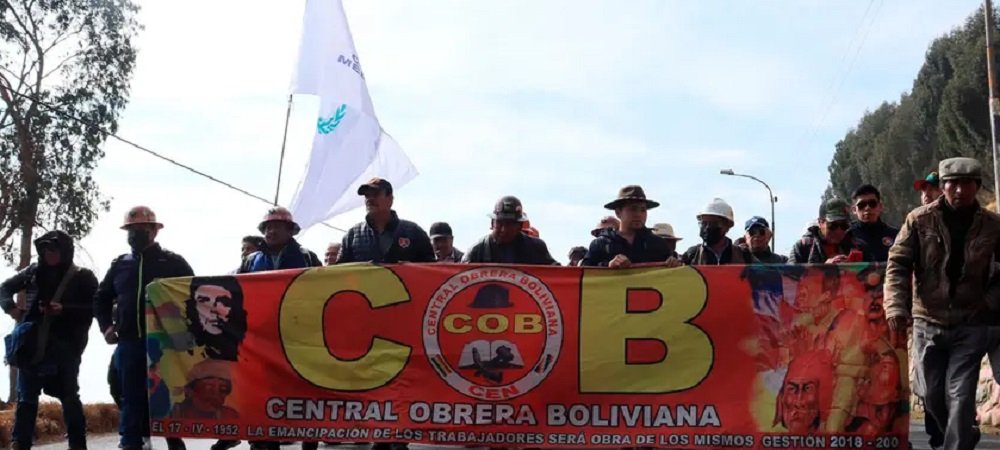 La COB inicia el paro indefinido por la abrogatoria del DS 5503 con una ...