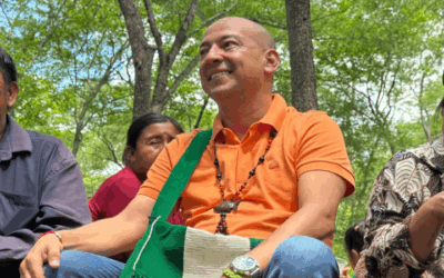 Julio César Torrez se perfila a la Gobernación cruceña como un cuadro nuevo que quiere enterrar con la vieja política