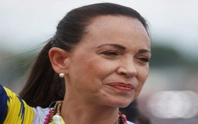 Corina Machado pide que Edmundo González asuma el mando de Venezuela