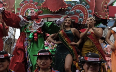 La Paz ya vive el Carnaval, alegría, entusiasmo y colorido en el desentierro del Pepino