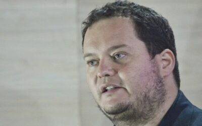 Caso Botrading: Dorgathen es declarado en rebeldía, tiene orden de aprehensión y sello rojo