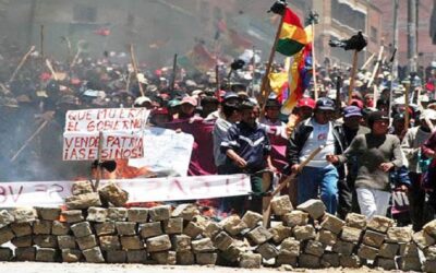 ‘Febrero negro’: Militares y policías a bala resistieron el ‘impuestazo’ al salario de Sánchez de Lozada