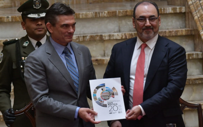 Sergio Díaz-Granados entrega a Rodrigo Paz la ‘Estrategia País’ de CAF empezó desembolso de $us 3.100 MM