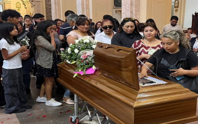 Erigirán un monumento en La Paz a David Santalla, marcado cariño en Sucre en su último adiós