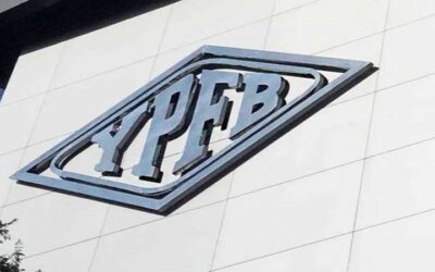 Oficialismo y oposición presentan denuncia penal en contra de YPFB por la corrupción en la importación de crudo