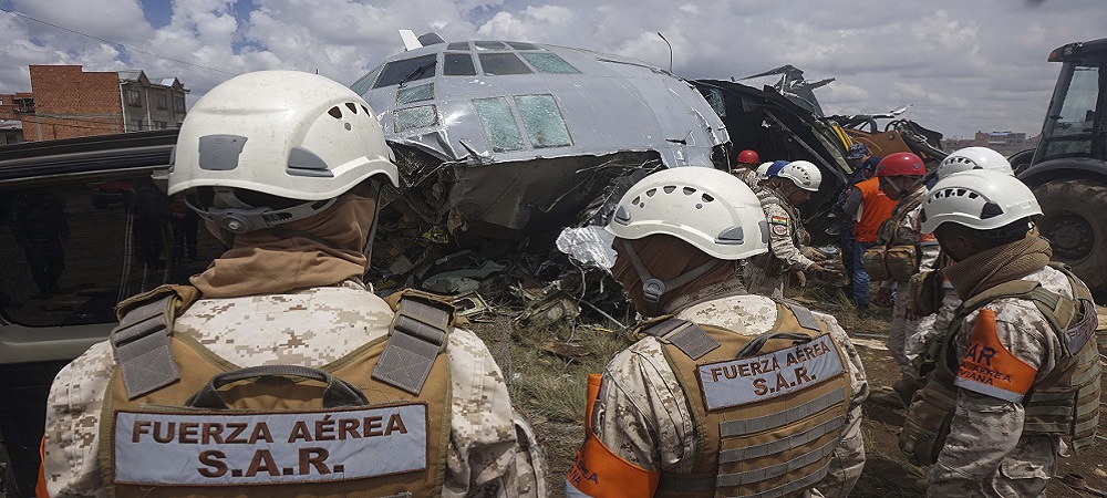 El Gobierno ordena tres investigaciones para esclarecer causas del accidente aéreo del Hércules, la caja negra al exterior