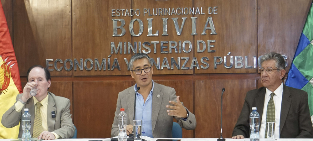 A partir del lunes todos los bancos y el propio BCB deben cambiar billetes de la Serie B por los de la Serie A