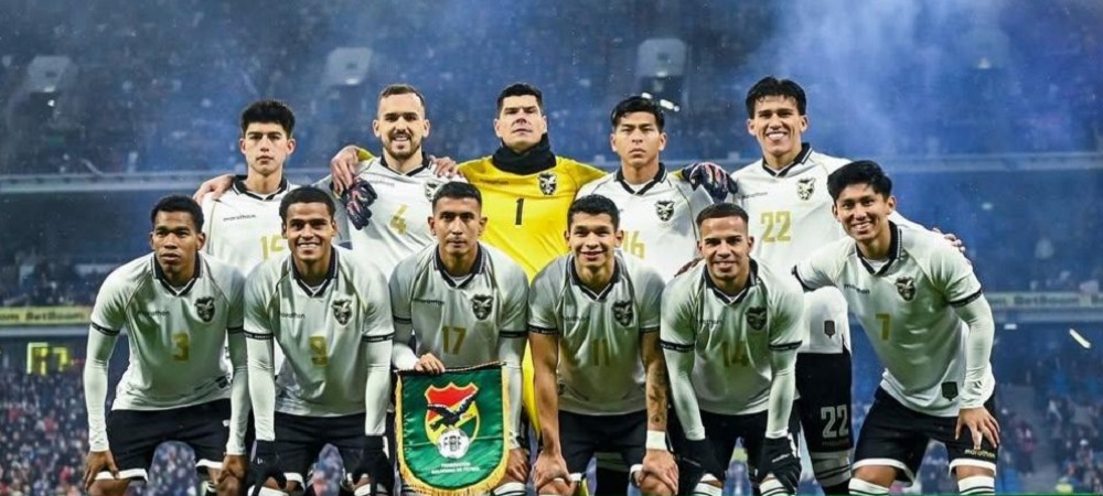 Óscar Villegas devela lista de 28 convocados para el repechaje mundialista